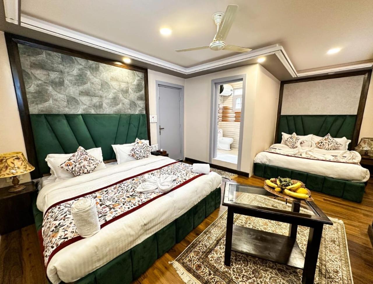 Srinagar Group Of Hotels Εξωτερικό φωτογραφία
